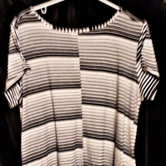 BOBBY BROOKS PLUS SIZE DRESS - Picture 4 of 6